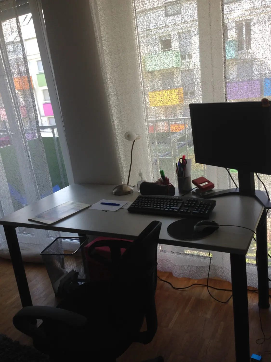 Mietservice im Depot - 5-Zimmer-Wohnungen, Schreibtisch